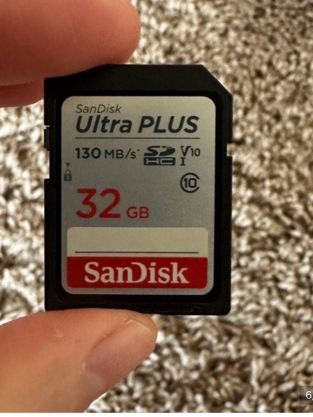 SanDisk Ultra PLUS 32GB SD Card